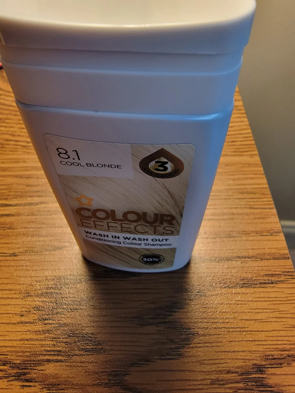 8.1 Cool Blonde Conditioning Colour Shampoo - Wash In Wash Out